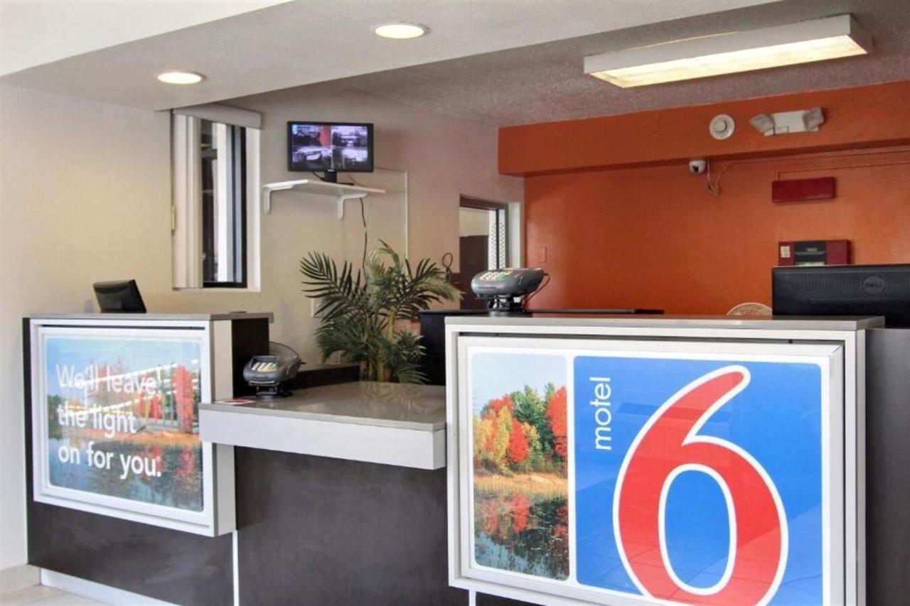Motel 6-Middleburg Heights, OH - Cleveland Exterior foto