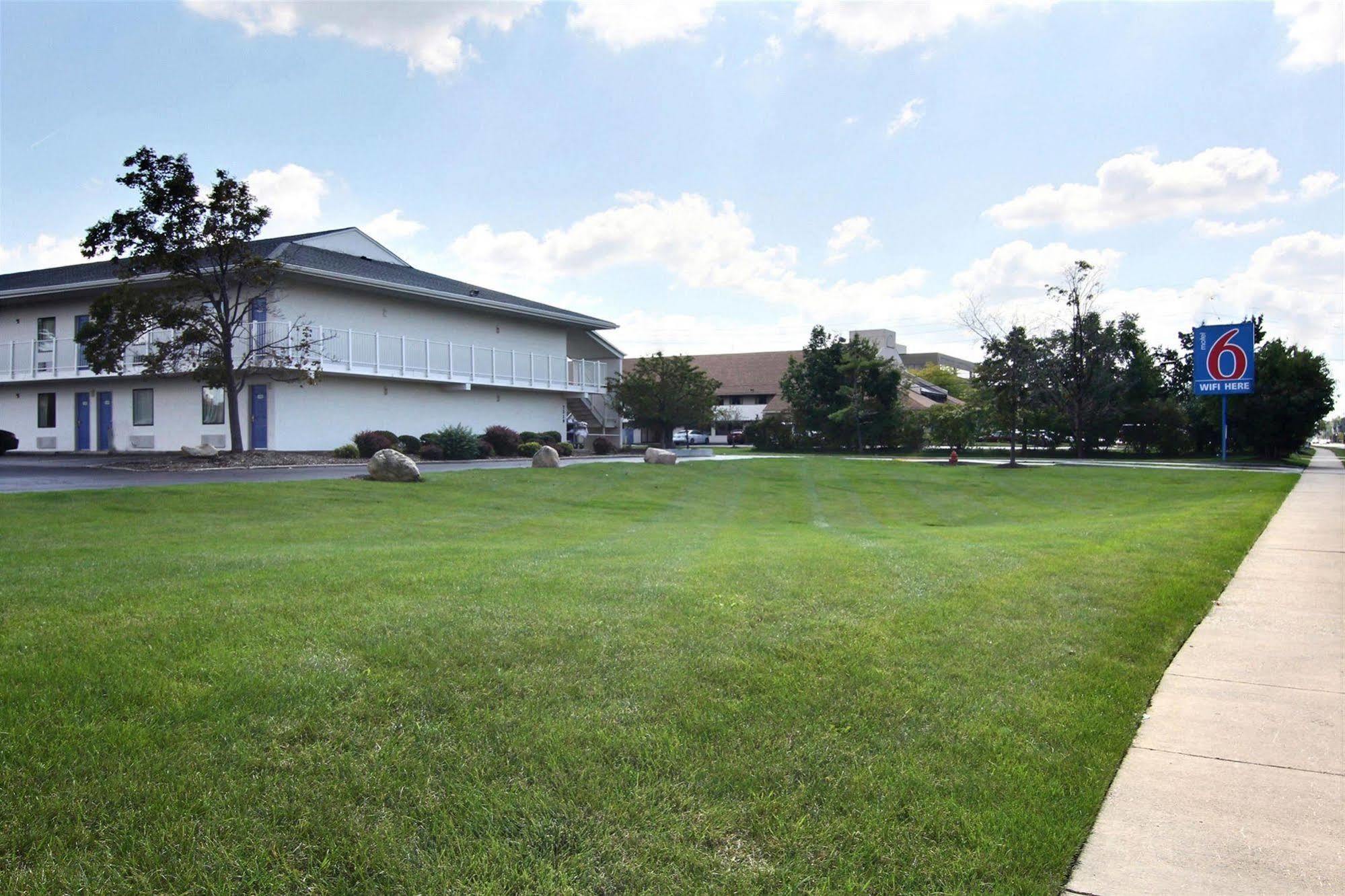 Motel 6-Middleburg Heights, OH - Cleveland Exterior foto
